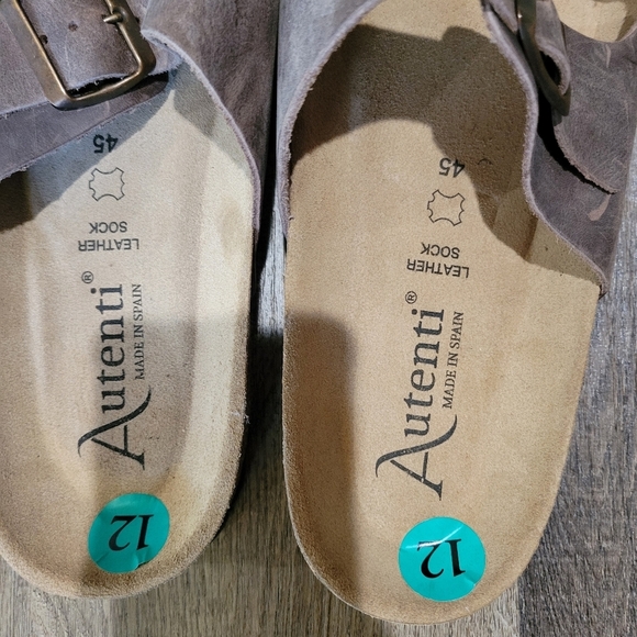 Autenti i Leather Sandals with Buckles - Picture 8 of 9